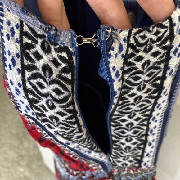 Everleigh Small Patterned Dress - Picture 8 of 10